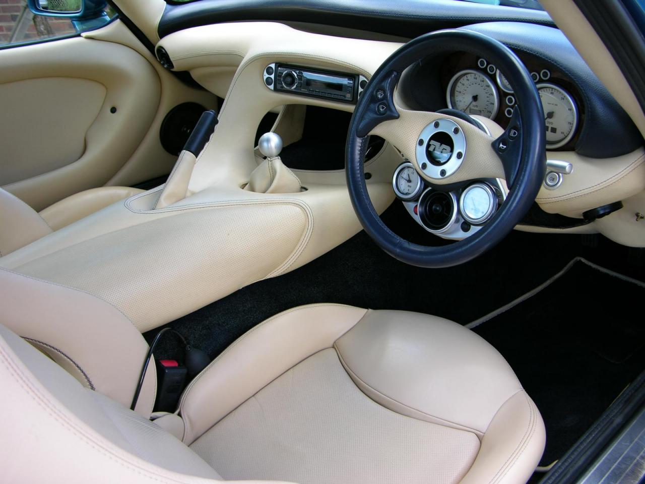 tvr-cerbera-1.thumb.jpg.62d24bc17aabac33cfcd1292dafe1582.jpg