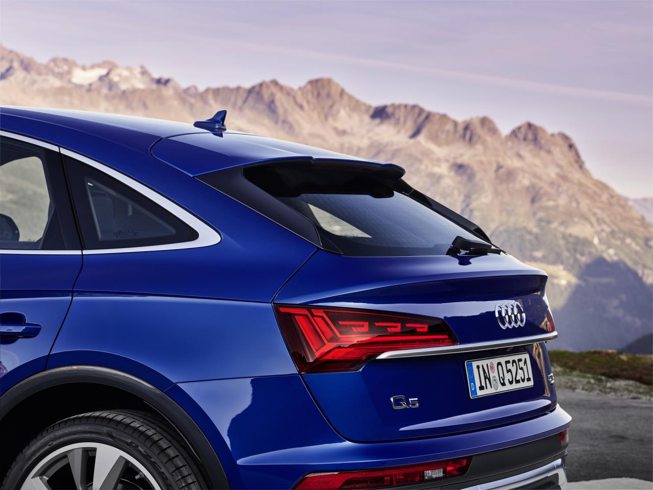 2021-Audi-Q5-Sportback-10.jpg