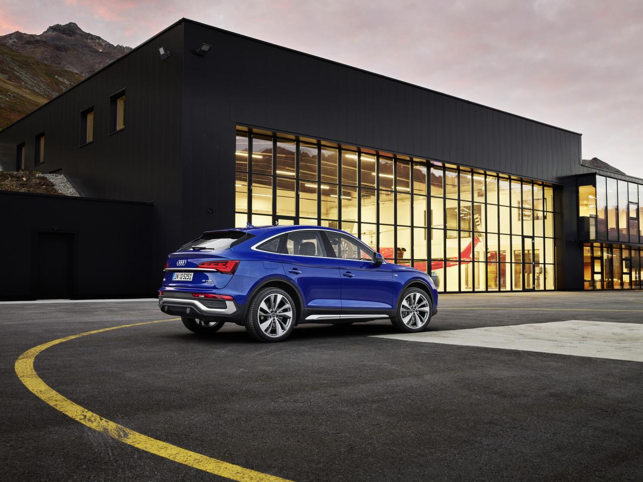 2021-Audi-Q5-Sportback-59.jpg