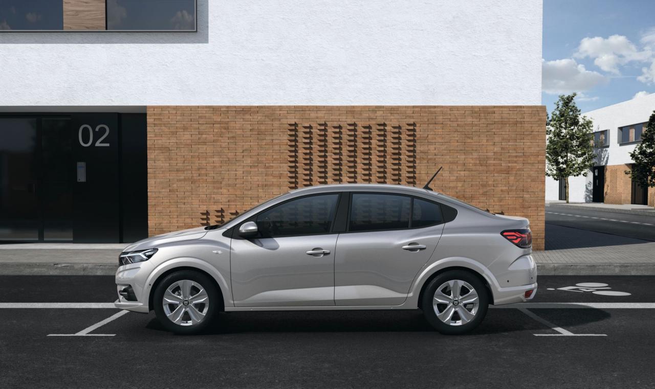 2021-Dacia-Logan-22.jpg