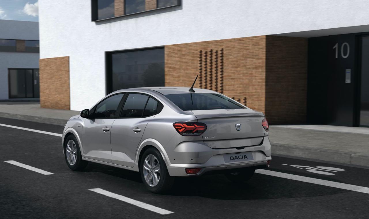 2021-Dacia-Logan-3.jpg
