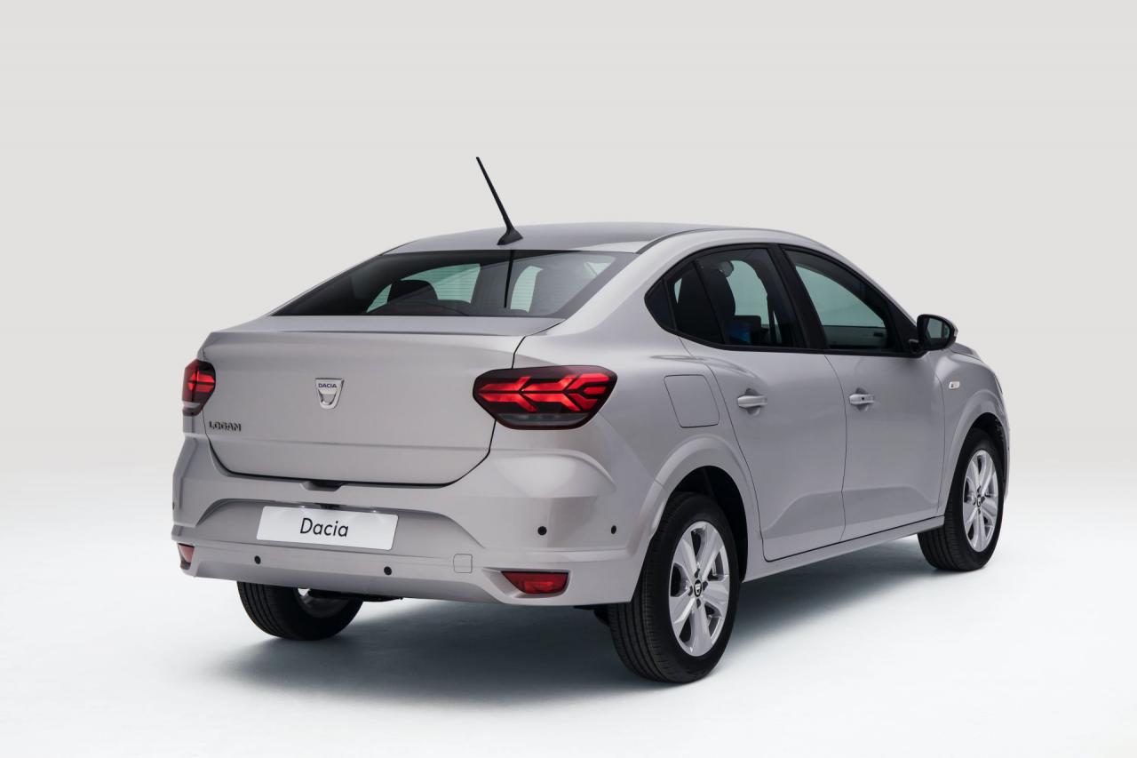 2021-Dacia-Logan-6.jpg