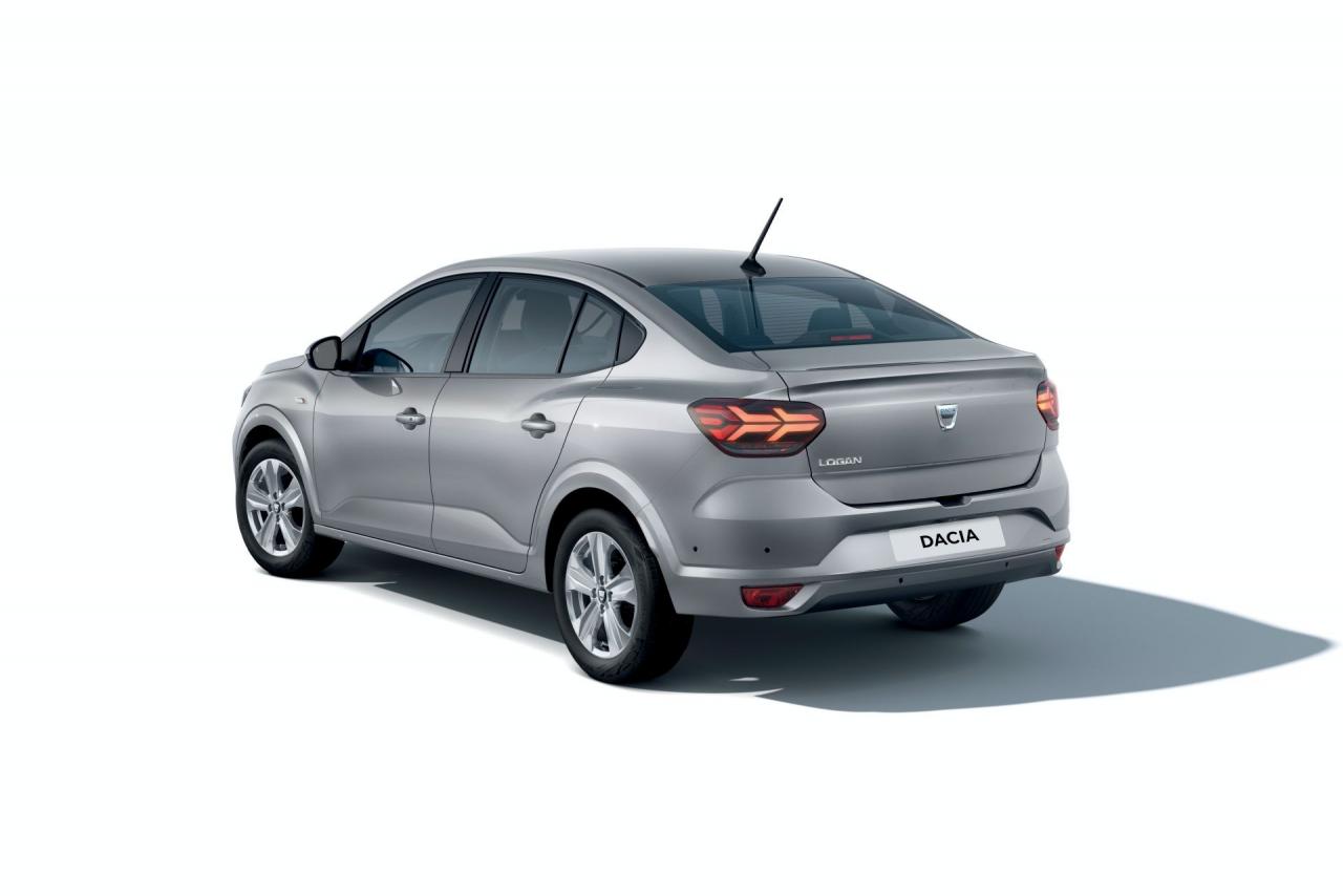 2021-Dacia-Logan-7.jpg