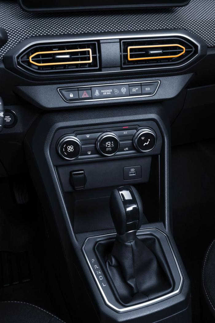 2021-Dacia-Sandero-Stepway-32.jpg