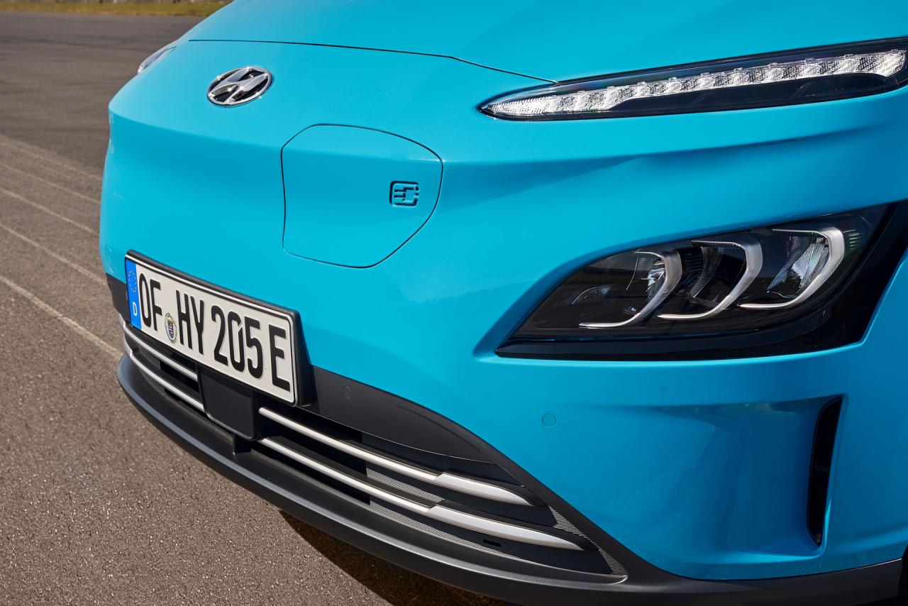 2021-Hyundai-Kona-Electric-11.jpg