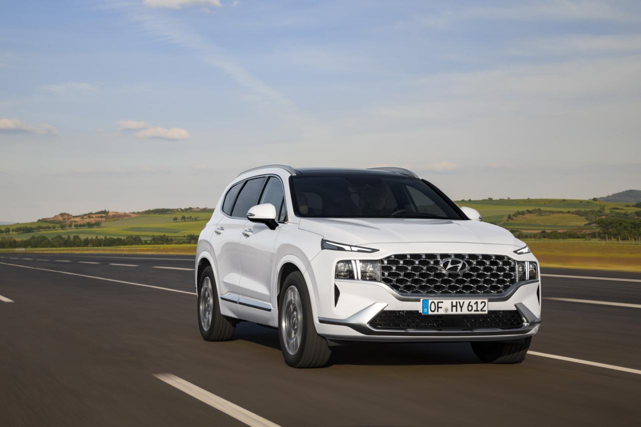 2021-Hyundai-Santa-Fe-10-1.jpg