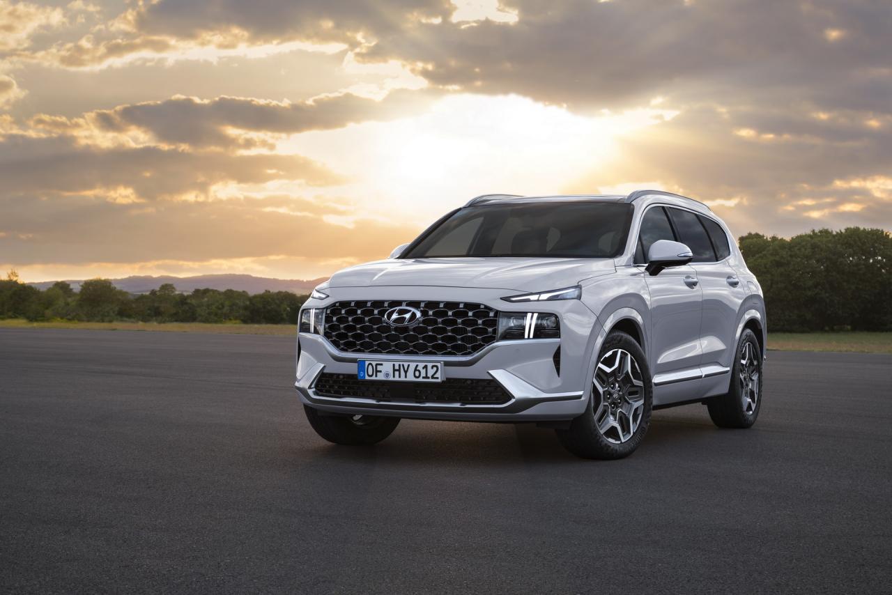 2021-Hyundai-Santa-Fe-17-1.jpg