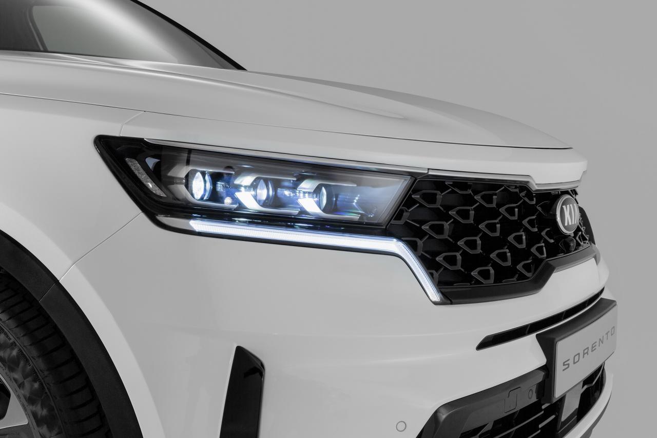 2021-Kia-Sorento-11-1.jpg