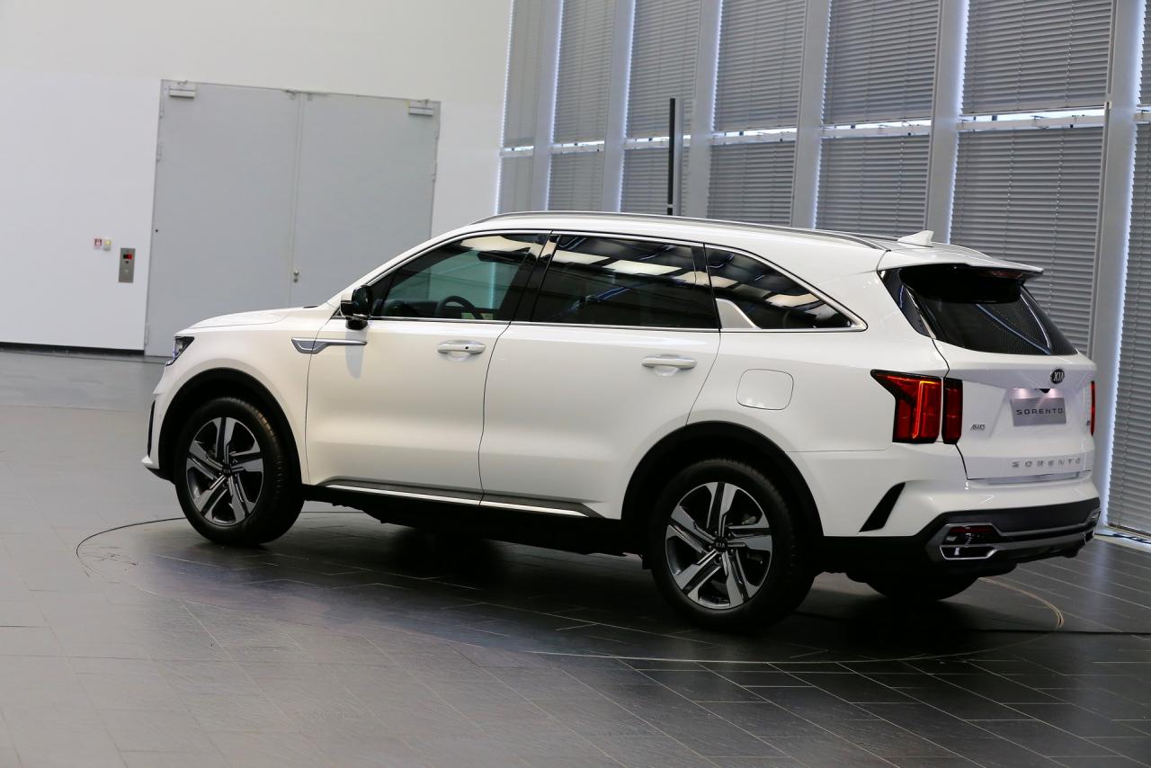 2021-Kia-Sorento-98.jpg
