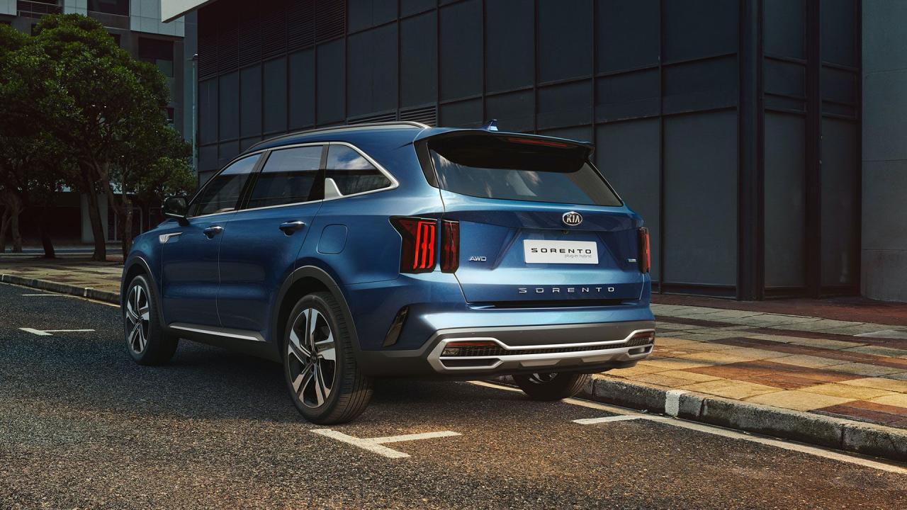 2021-Kia-Sorento-PHEV-12.jpg