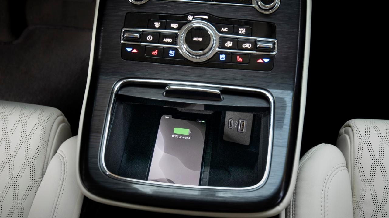 2021-Lincoln-Nautilus-42.jpg