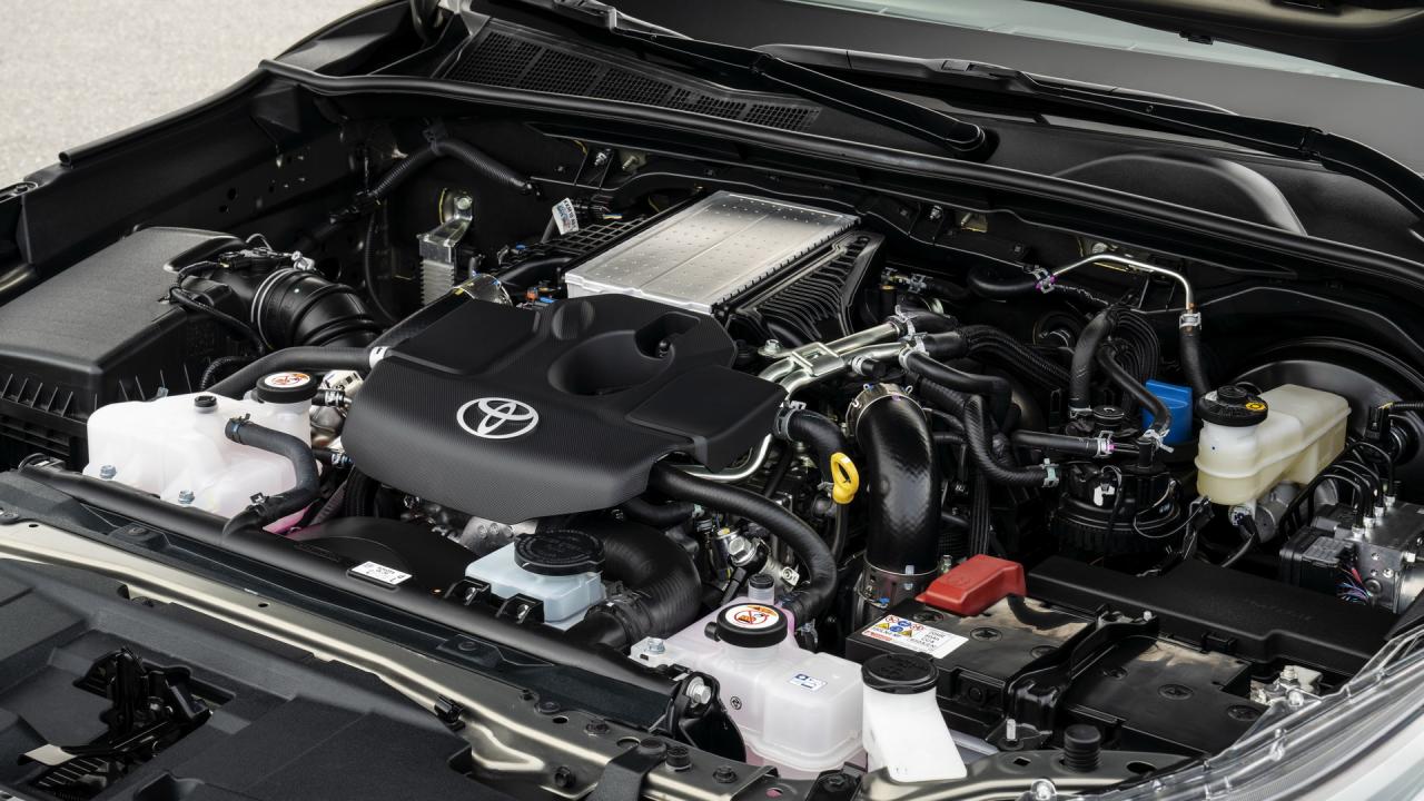 2021-Toyota-Hilux-54.jpg