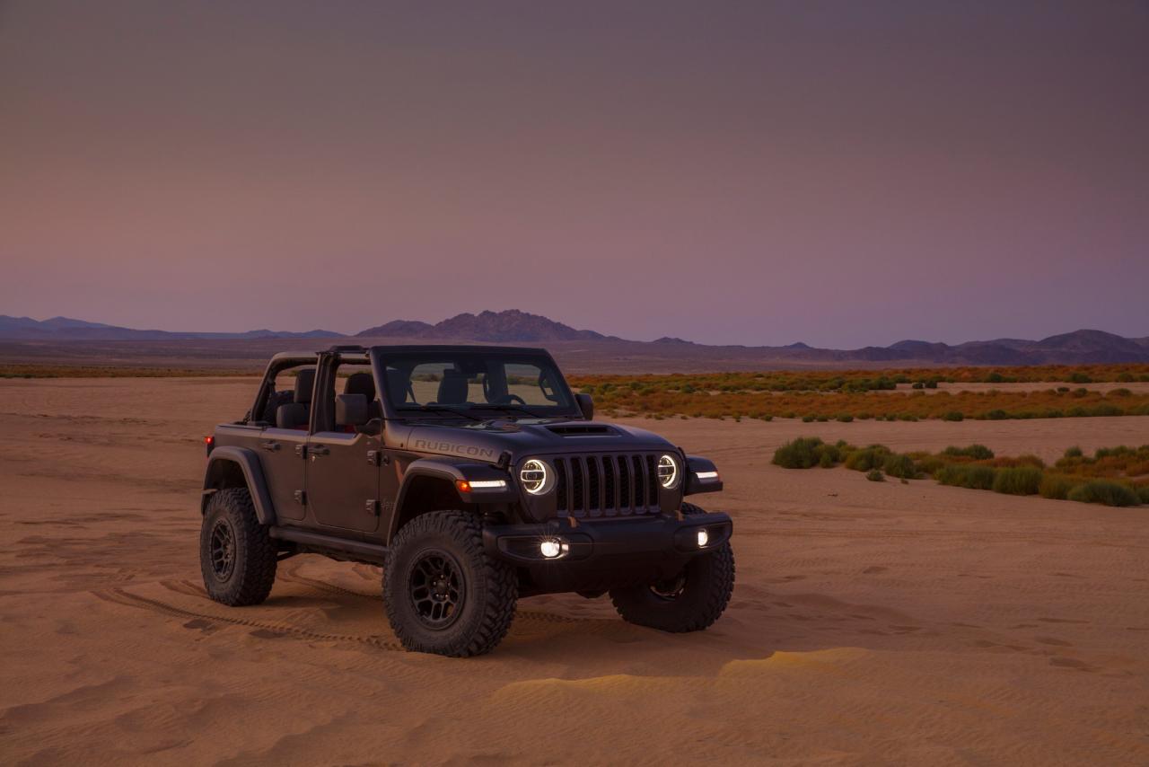 Jeep-Wrangler-Rubicon-392-Hemi-18.jpg