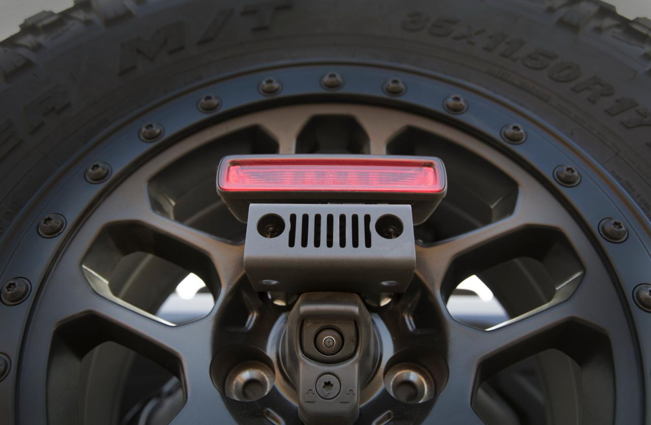 Jeep-Wrangler-Rubicon-392-Hemi-58.jpg