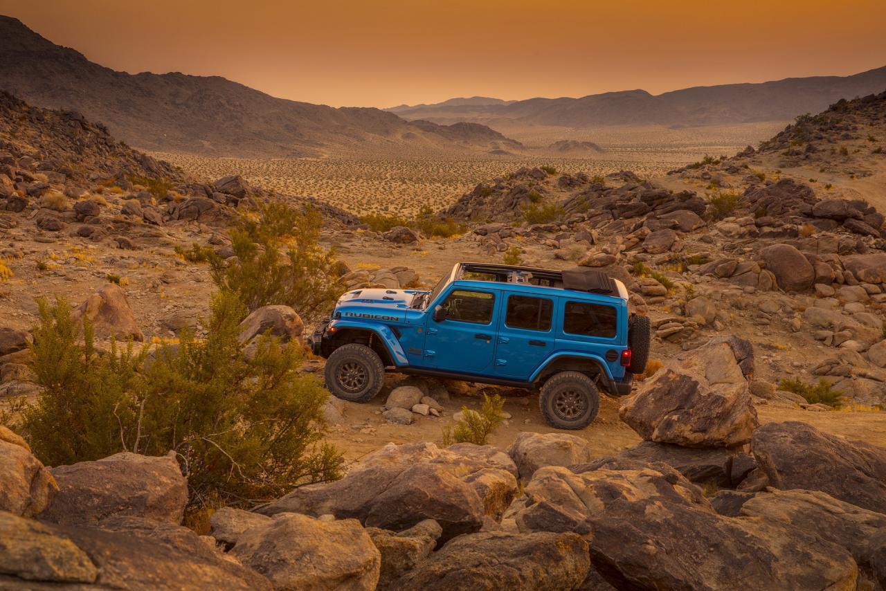 Jeep-Wrangler-Rubicon-392-Hemi-9.jpg