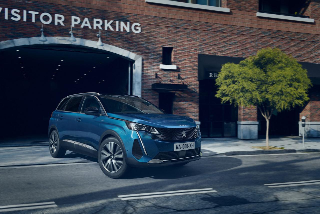 Peugeot-5008-2.jpg