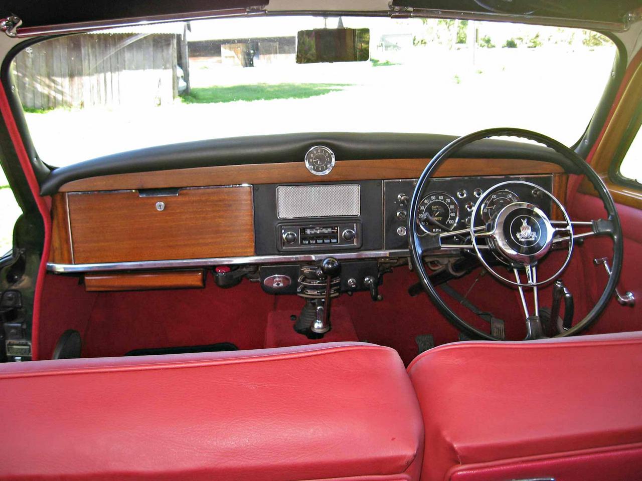 Rover_P4_interior.thumb.jpg.de9e513ee674cc0e282838b6a9fc503f.jpg