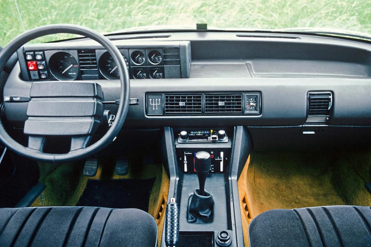 Rover_sd1_int.thumb.jpg.0b8d2134225840b56d9cd9a9f128231a.jpg