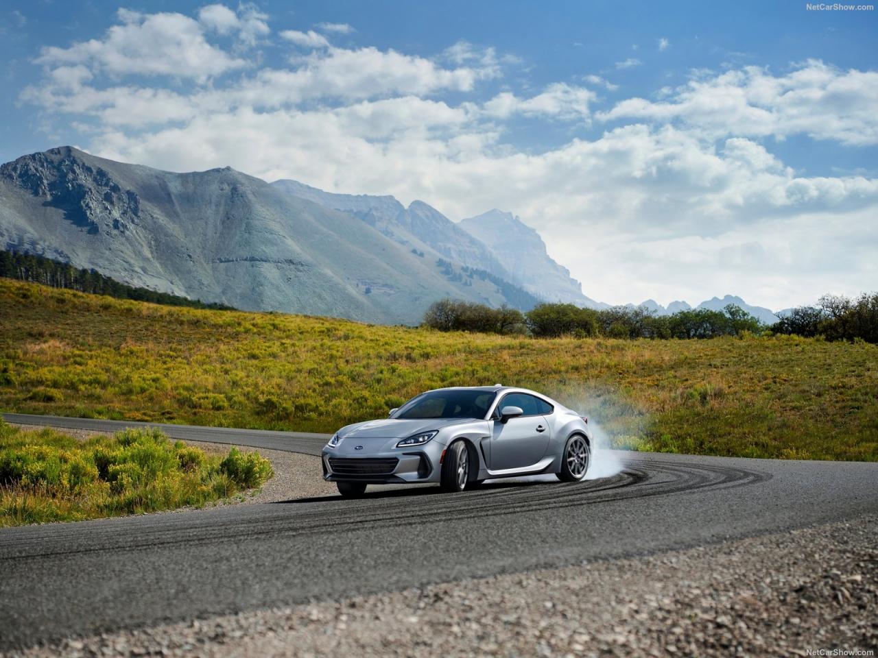 Subaru-BRZ-2022-1600-0e.thumb.jpg.9c1791e9b0db8034ba6f754ed1e47809.jpg