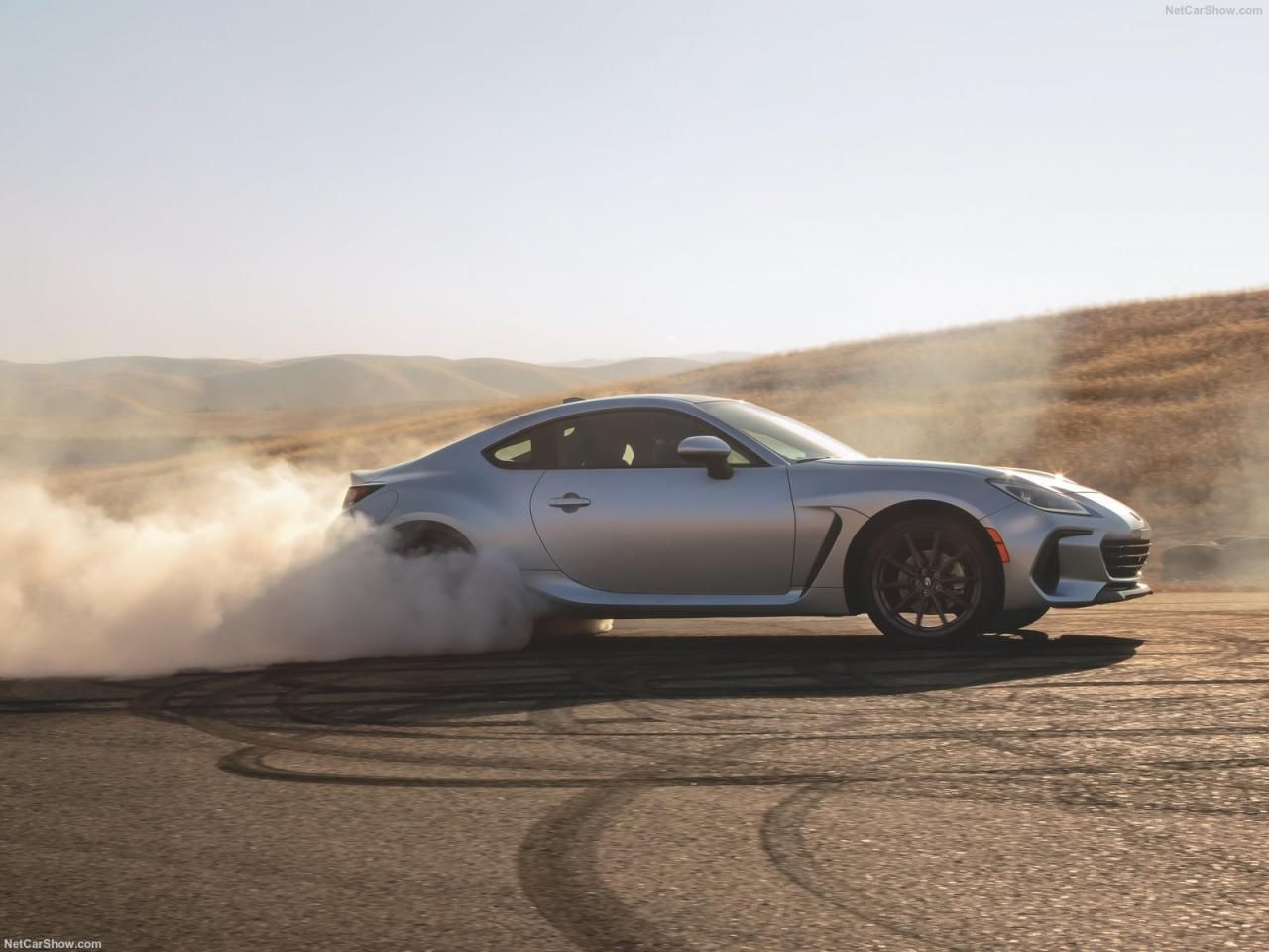 Subaru-BRZ-2022-1600-12.thumb.jpg.2bb37849f5c9829691cfbbb2ec2ab642.jpg