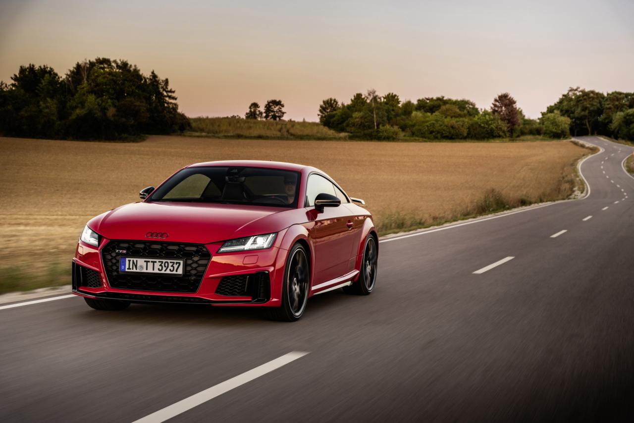 audi-tts-competition-plus-and-bronze-selection-2.jpg