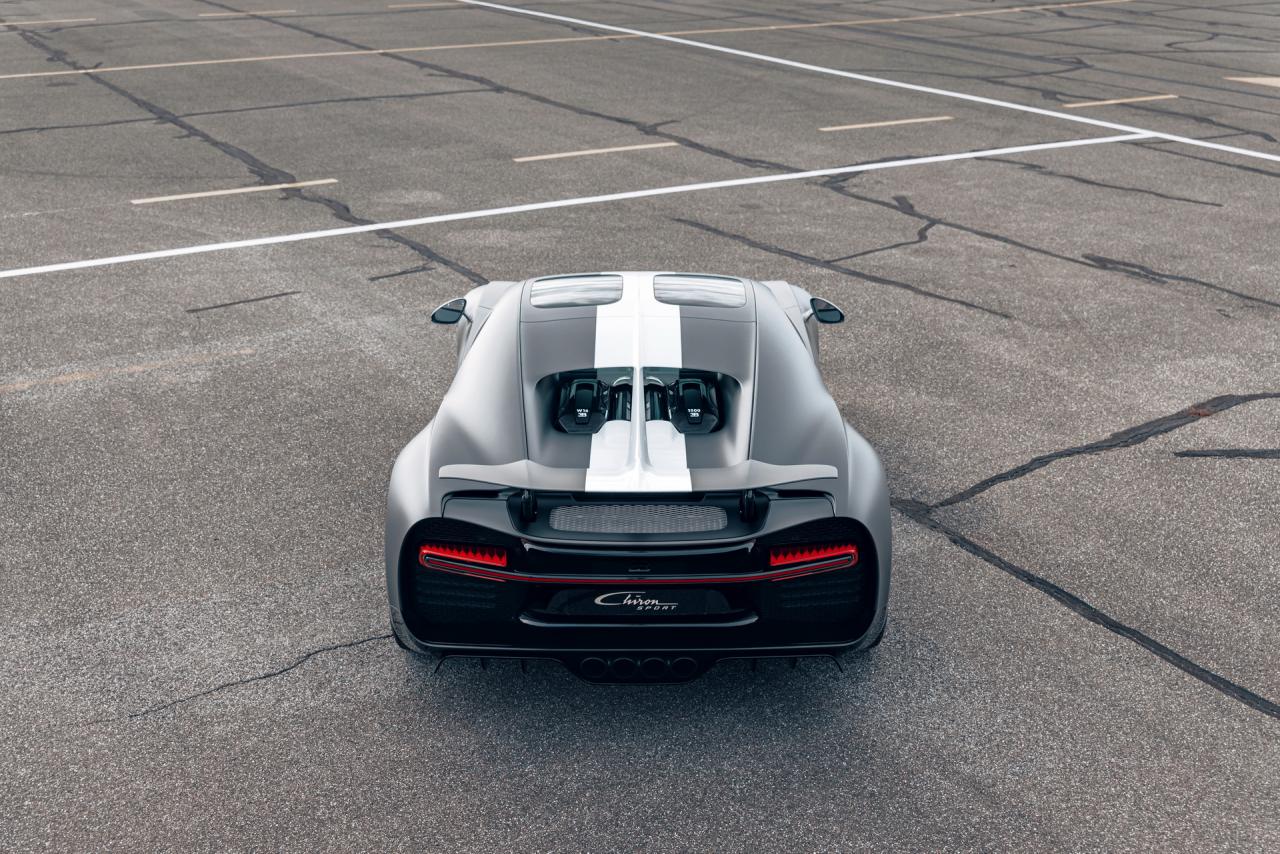 bugatti-chiron-les-legendes-du-ciel-6.jpg
