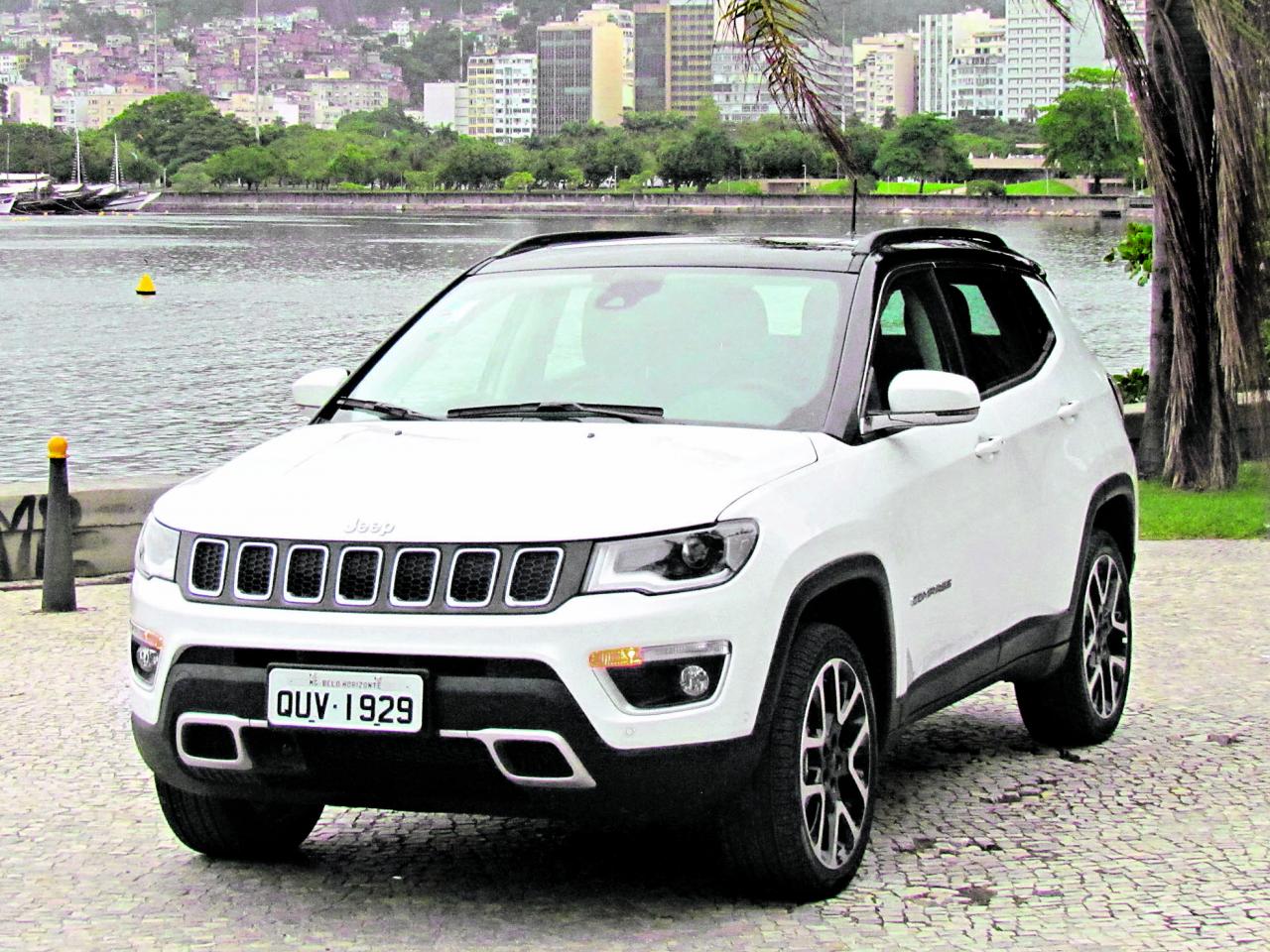 jeep-compass-limited-faz-bonito-na-cidade-e-nas-trilhas-190448.jpg