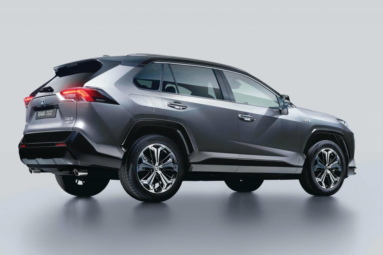 2020-Toyota-RAV4-Plug-In-Hybrid-Euro-spec-10.jpg