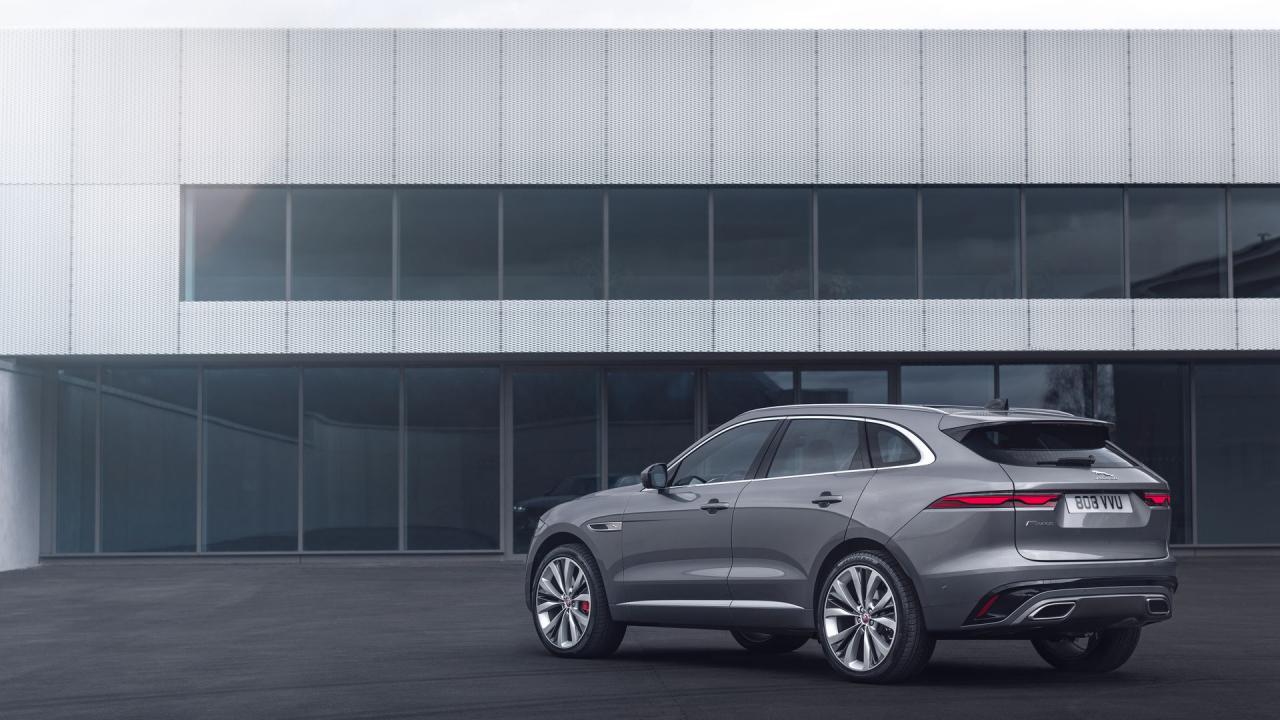 2021-Jaguar-F-Pace-109.jpg