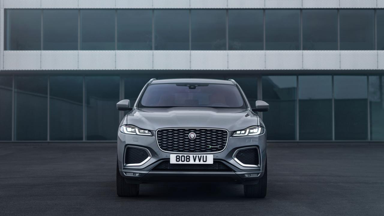 2021-Jaguar-F-Pace-114.jpg