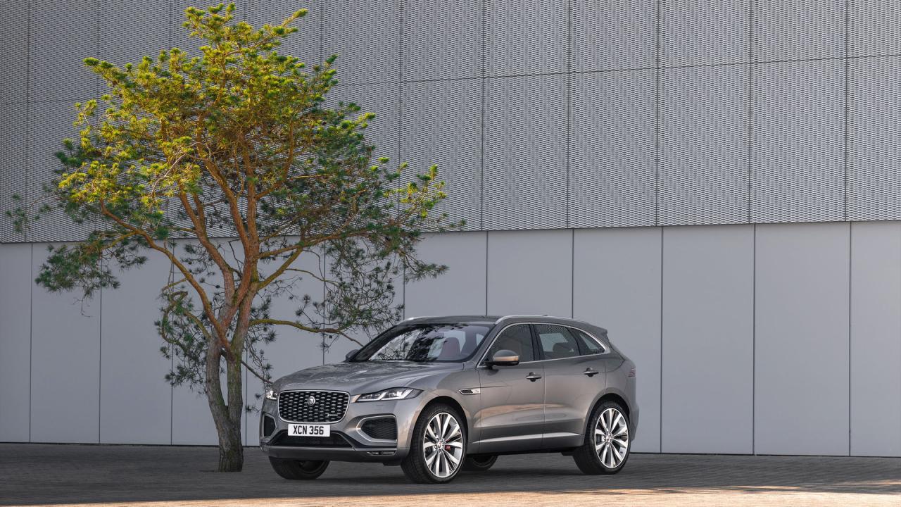 2021-Jaguar-F-Pace-118.jpg