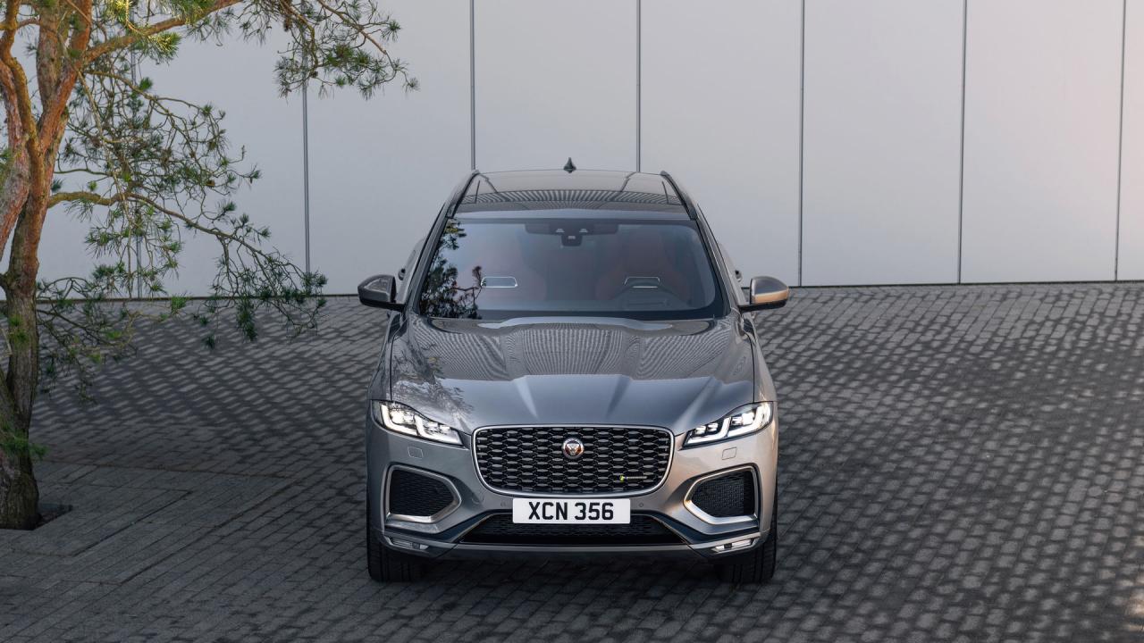2021-Jaguar-F-Pace-119.jpg