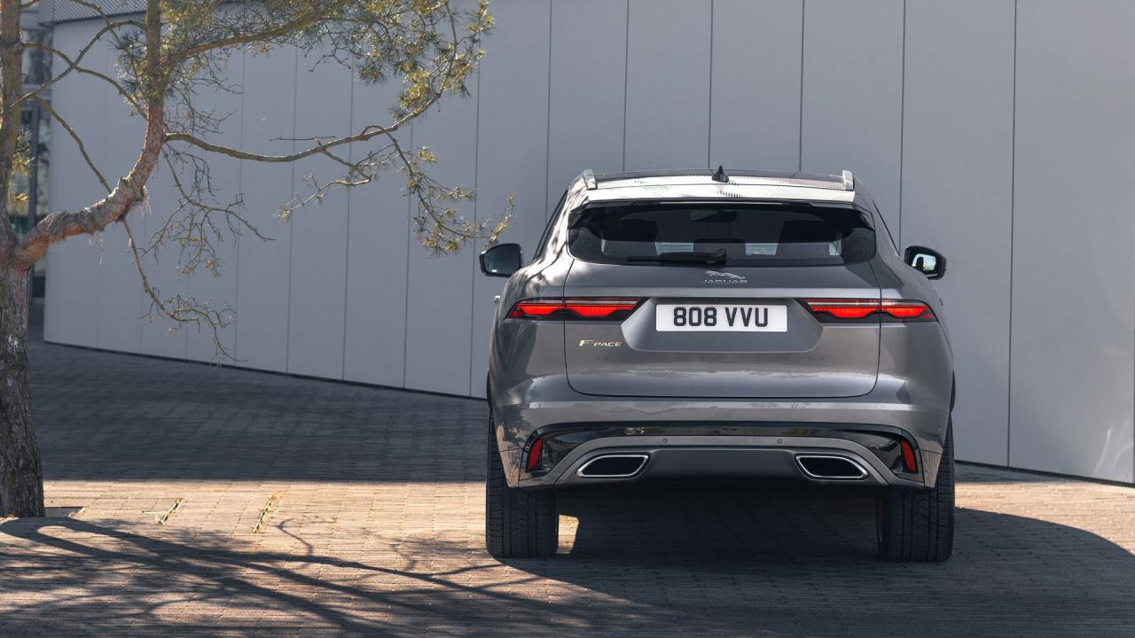2021-Jaguar-F-Pace-120.jpg