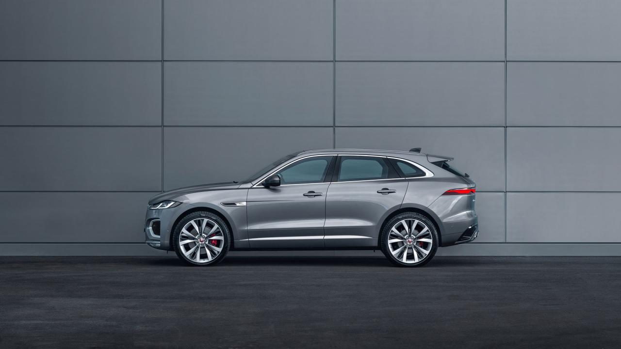 2021-Jaguar-F-Pace-123.jpg
