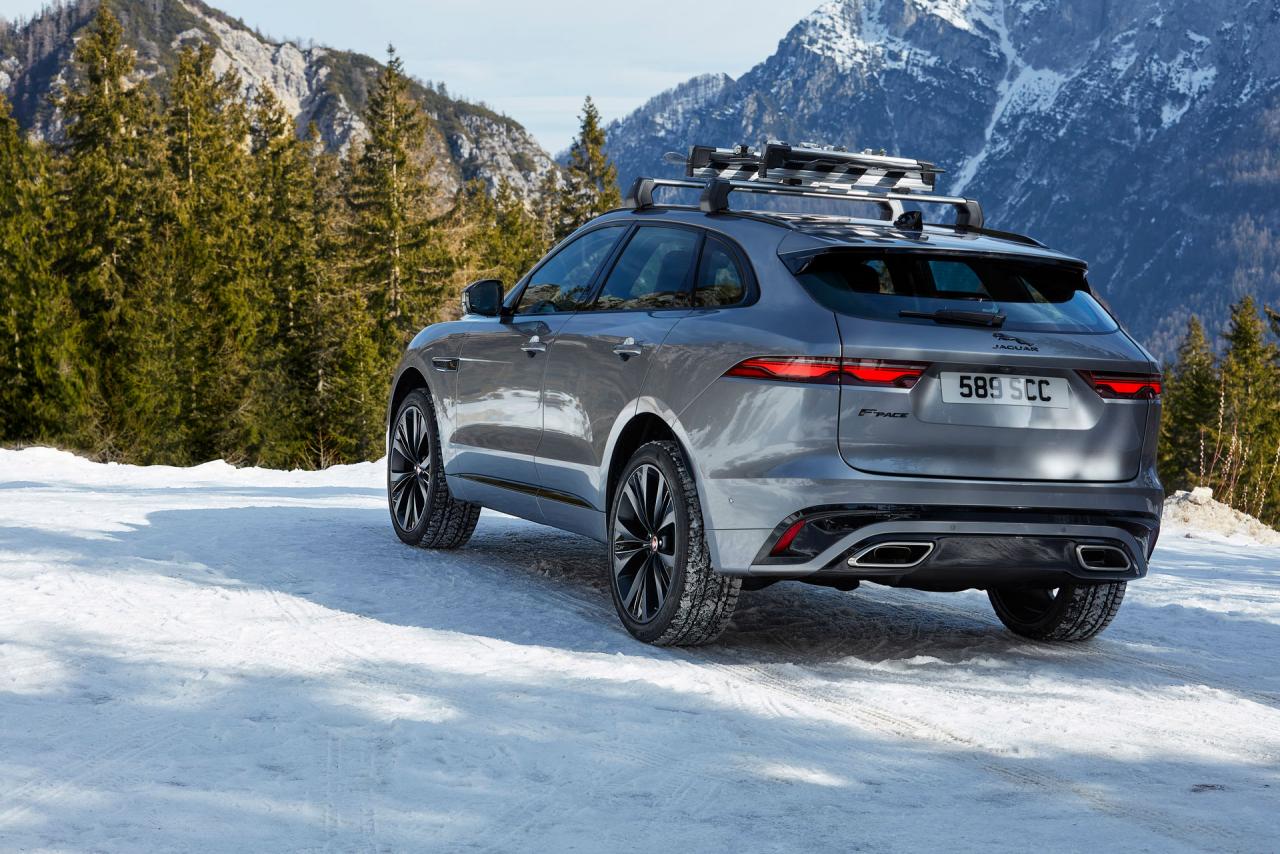 2021-Jaguar-F-Pace-124.jpg