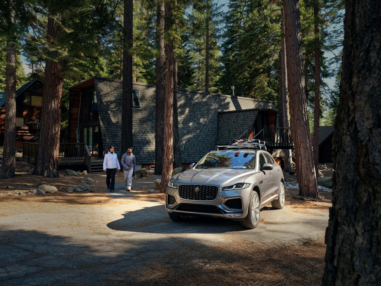 2021-Jaguar-F-Pace-125.jpg