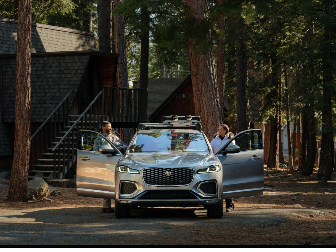 2021-Jaguar-F-Pace-126.jpg