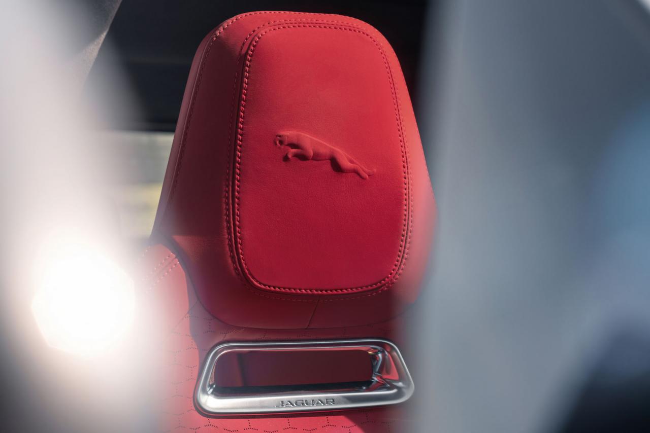 2021-Jaguar-F-Pace-92.jpg