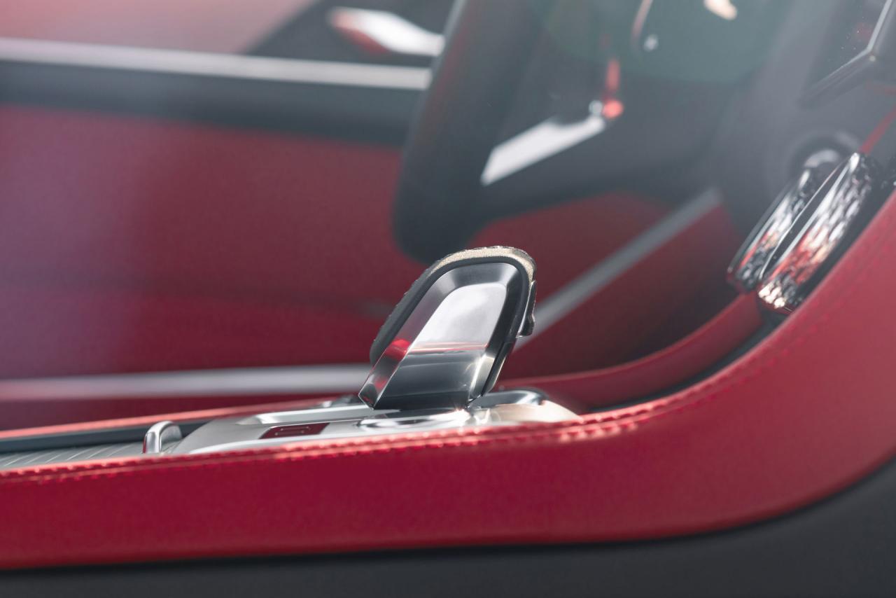 2021-Jaguar-F-Pace-93.jpg