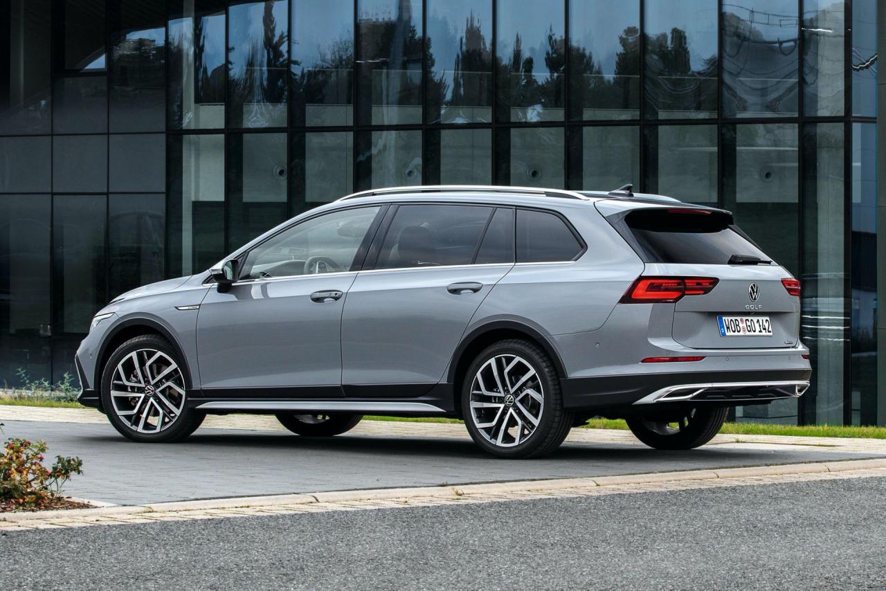 2021-VW-Golf-Alltrack-34.jpg