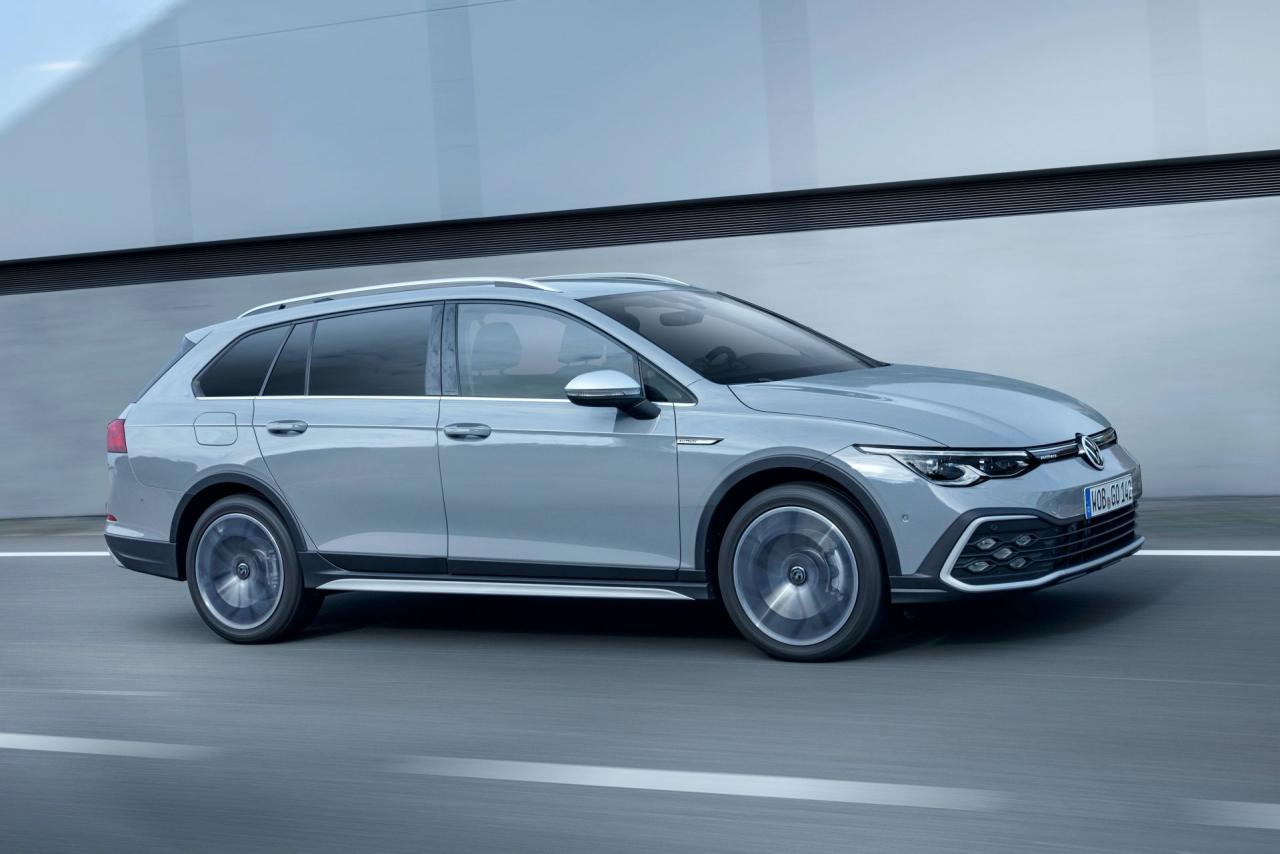 2021-VW-Golf-Alltrack-4.jpg