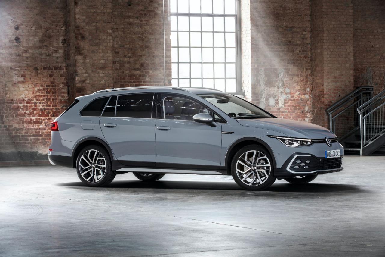 2021-VW-Golf-Alltrack-9.jpg