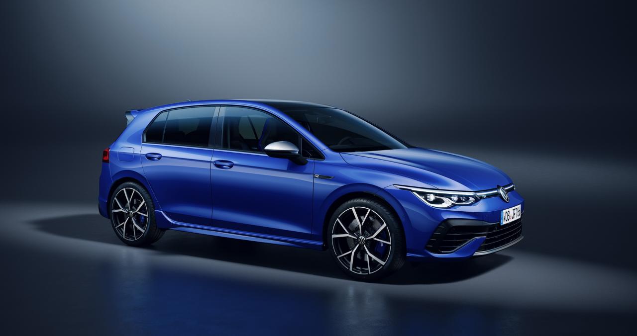 2021-vw-golf-r-1.jpg