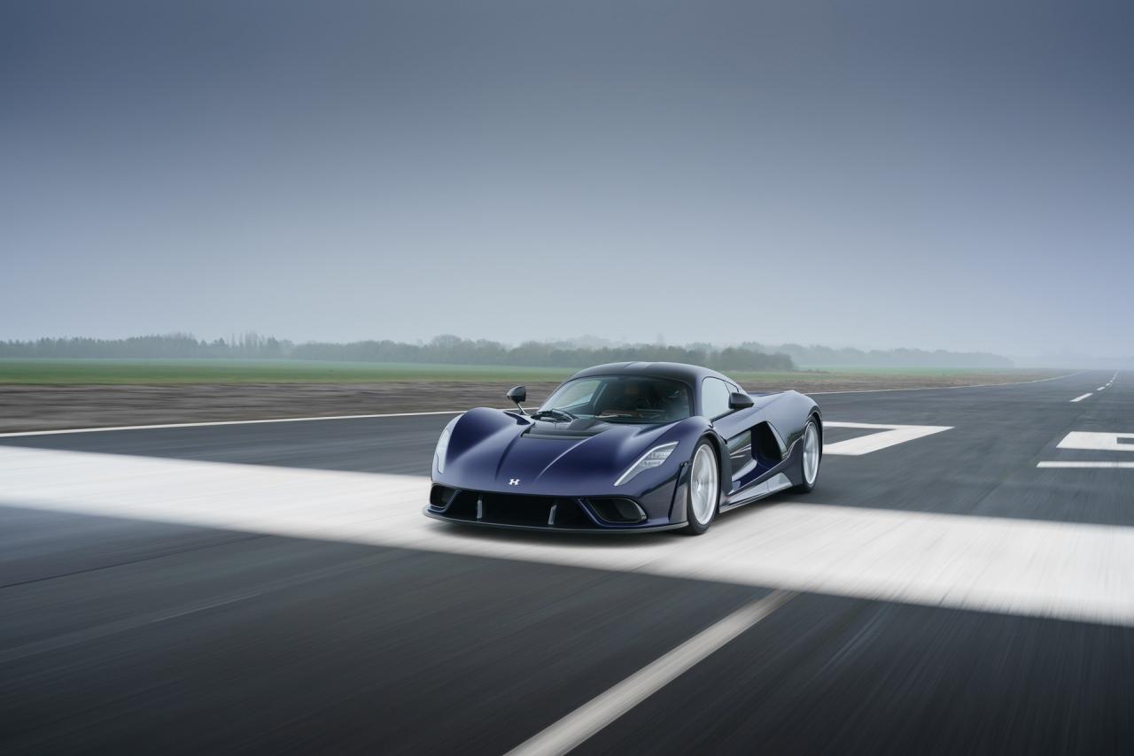 Hennessey-Venom-F5-4.jpg