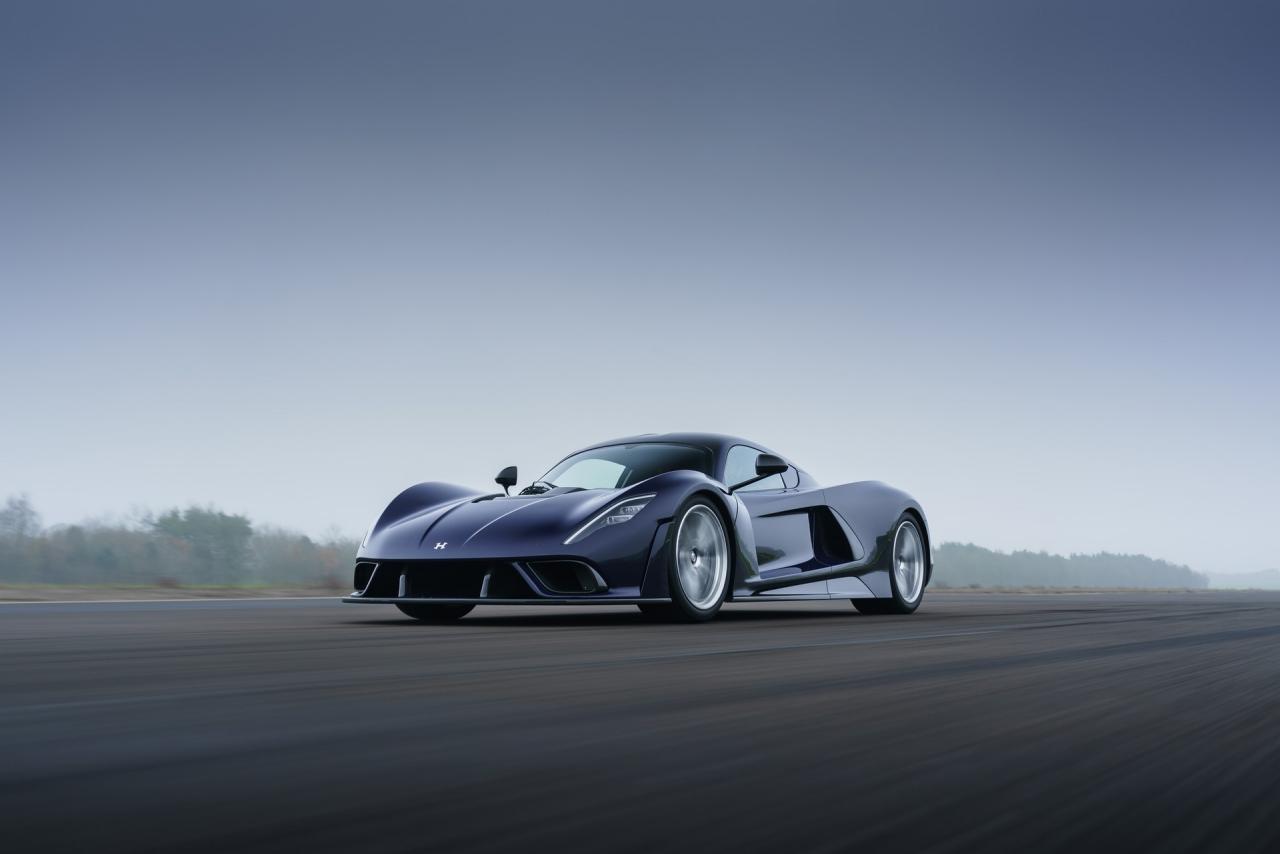 Hennessey-Venom-F5-5.jpg