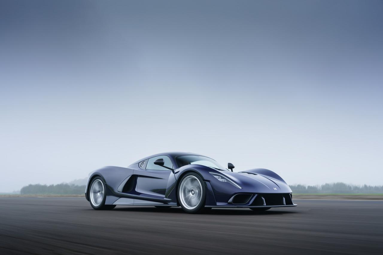 Hennessey-Venom-F5-6.jpg