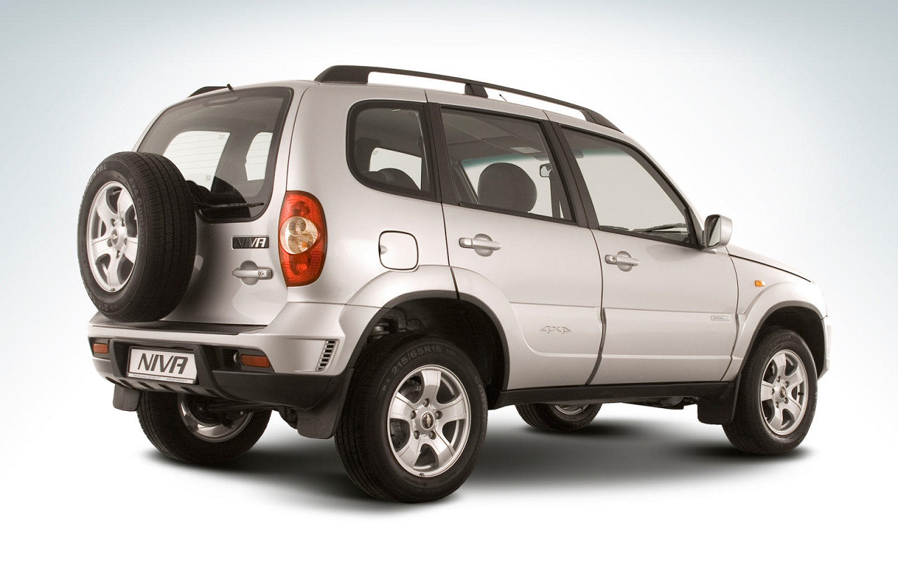 lada_niva.jpg.df997d70c7ea75c0fca36bc450b57d4e.jpg