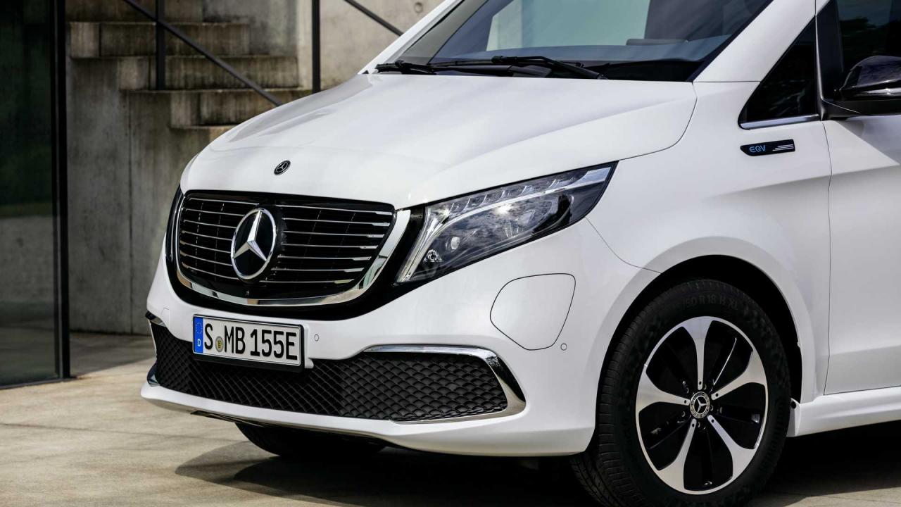mercedes-benz-eqv.jpg