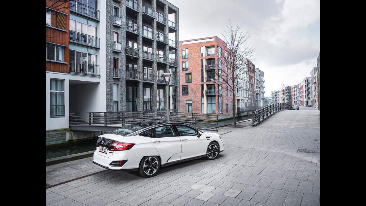 honda-clarity (9).jpg