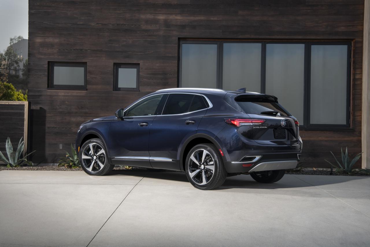 2021-Buick-Envision-009.jpg